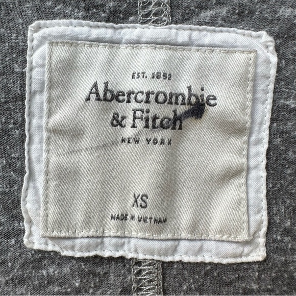 Abercrombie Gray Crochet Henley Thermal Long Sleeve Y2K XS Feminine Boho Cozy - Picture 7 of 9